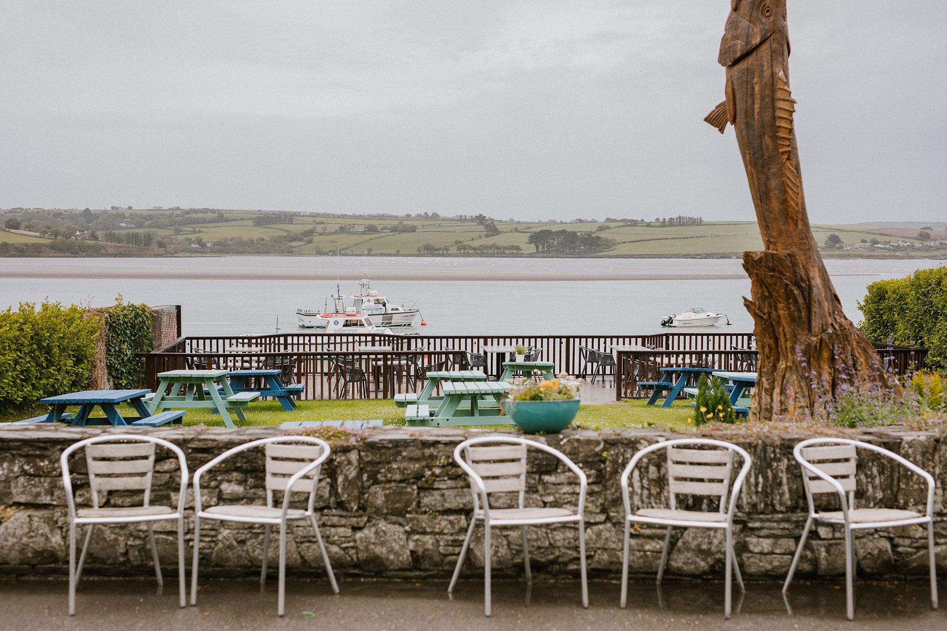 Outside seating area of The Lifeboat Inn